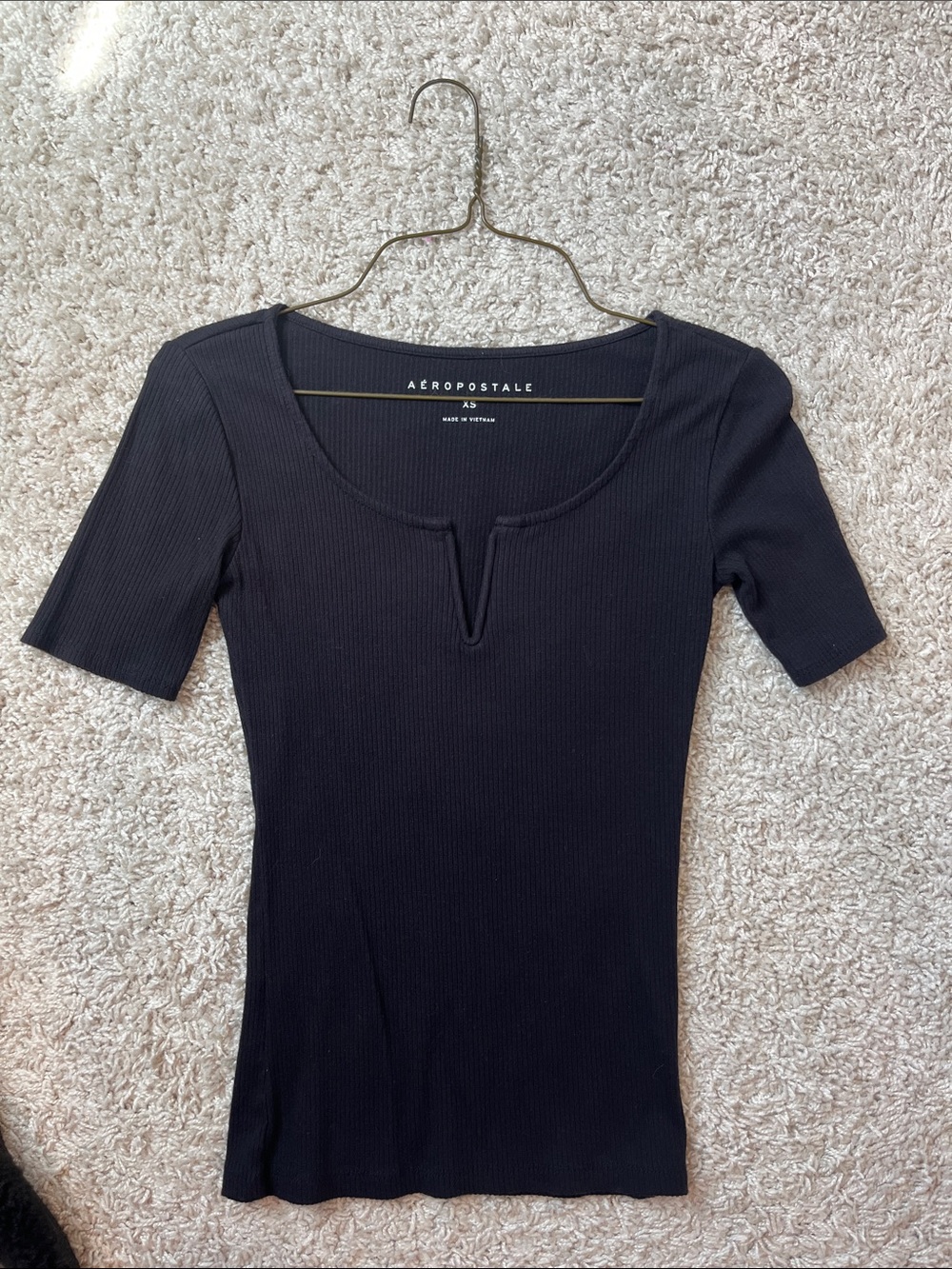 Aeropostale Black Ribbed Scoop Neck Short Sleeve Tee with Notch